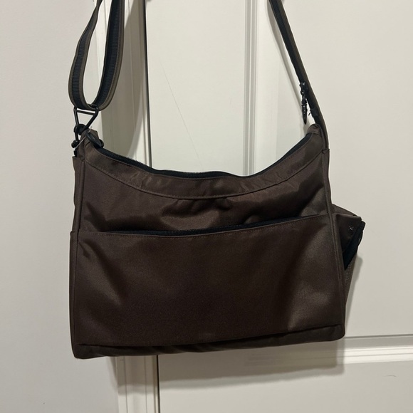 Pacsafe Crossbody Bags - Picture 4 of 12